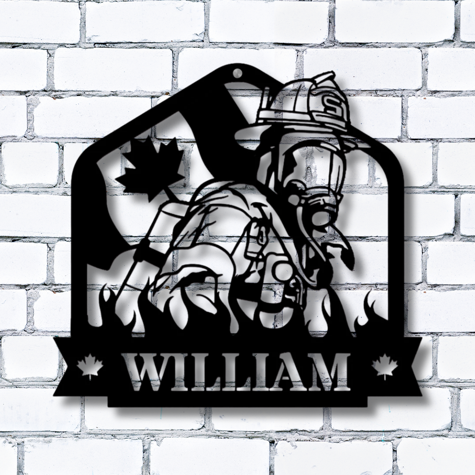 Feuerwehrmaske mit gekreuzten Äxten – Individuelles Namensschild aus Metall – Personalisierte Wanddekoration