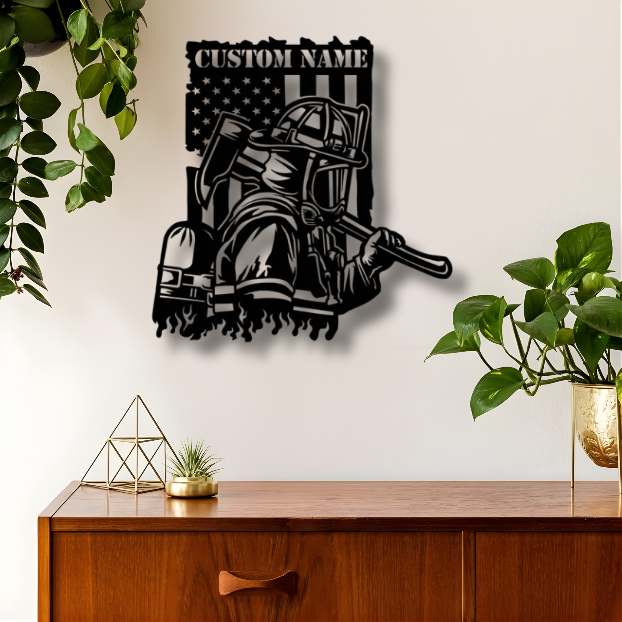 Feuerwehrmaske mit gekreuzten Äxten – Individuelles Namensschild aus Metall – Personalisierte Wanddekoration