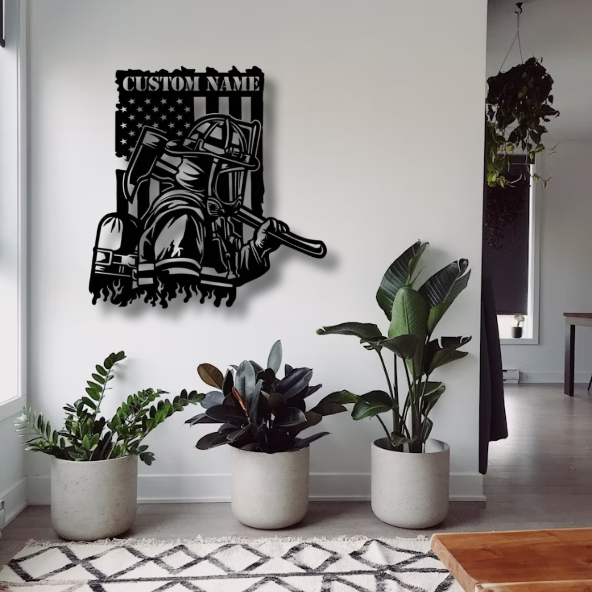 Feuerwehrmaske mit gekreuzten Äxten – Individuelles Namensschild aus Metall – Personalisierte Wanddekoration