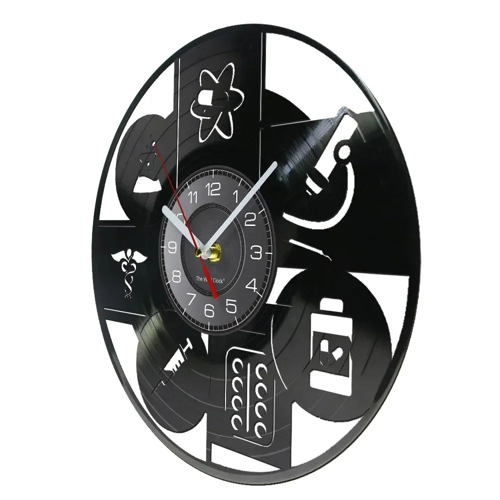 Wanduhr mit LED-Beleuchtung – LED-Dekoration für Apotheker, Ärzte und Krankenschwestern